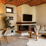 Prázdninový dům Casa Profumi Di Barbera - Infinity Pool, Luxurious Bedrooms And Historic Charm San Martino Alfieri