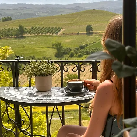 Holiday home Casa Profumi Di Barbera - Infinity Pool, Luxurious Bedrooms And Historic Charm