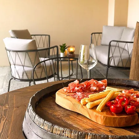 Casa Profumi Di Barbera - Infinity Pool, Luxurious Bedrooms And Historic Charm San Martino Alfieri