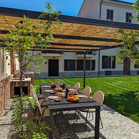 Casa Profumi Di Barbera - Infinity Pool, Luxurious Bedrooms And Historic Charm Hébergement de vacances San Martino Alfieri