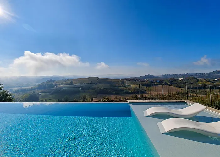 Casa Profumi Di Barbera - Infinity Pool, Luxurious Bedrooms And Historic Charm San Martino Alfieri