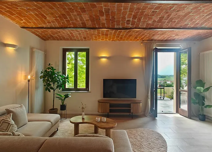 펜션 Casa Profumi Di Barbera - Infinity Pool, Luxurious Bedrooms And Historic Charm San Martino Alfieri