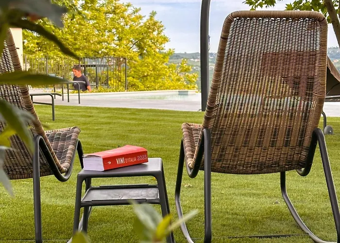 Casa Profumi Di Barbera - Infinity Pool, Luxurious Bedrooms And Historic Charm 펜션 *