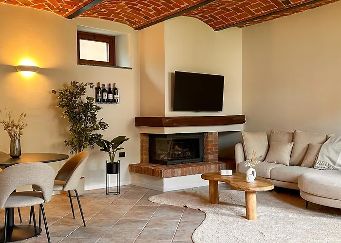 펜션 Casa Profumi Di Barbera - Infinity Pool, Luxurious Bedrooms And Historic Charm San Martino Alfieri